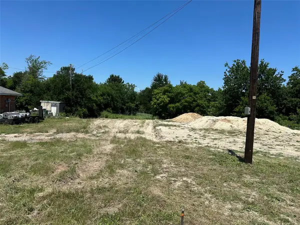 TBD E Fulton Street, Van Alstyne, TX 75495