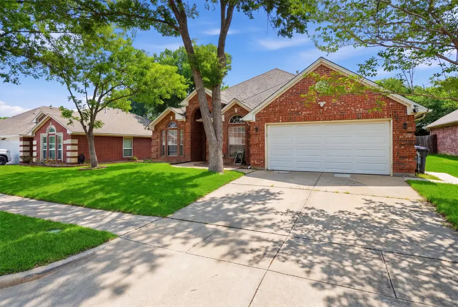 6020 Fannin Drive, Arlington, TX 76001 - #2