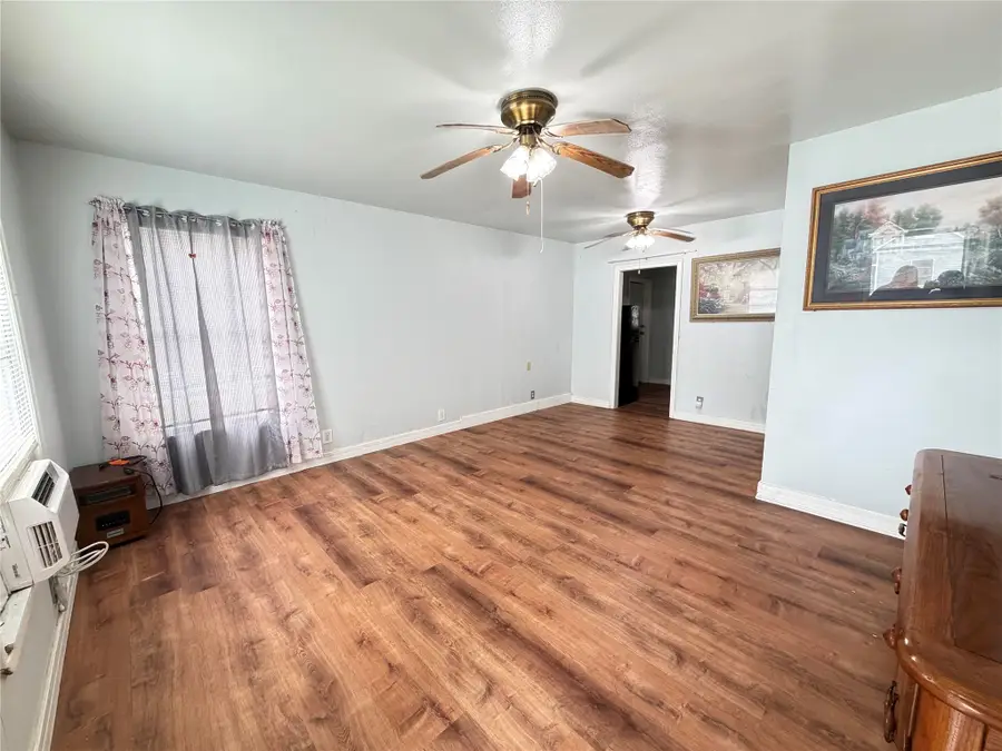 605 E Morton Street, Denison, TX 75021 - #2