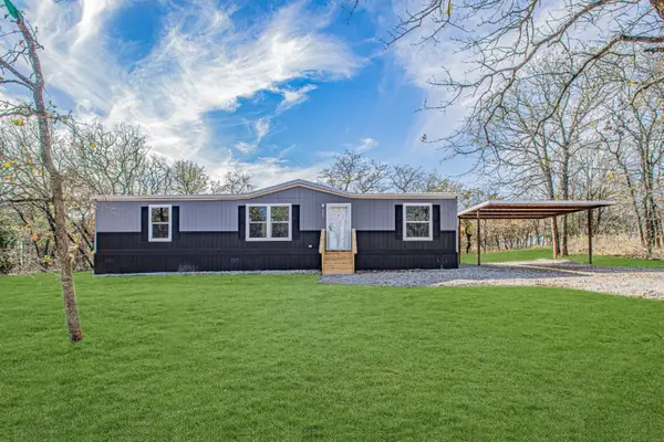 332 Huddleston Road, Montague, TX 76270