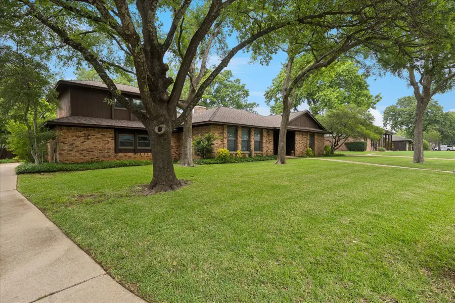1401 Clover Hill Road, Mansfield, TX 76063 - #2