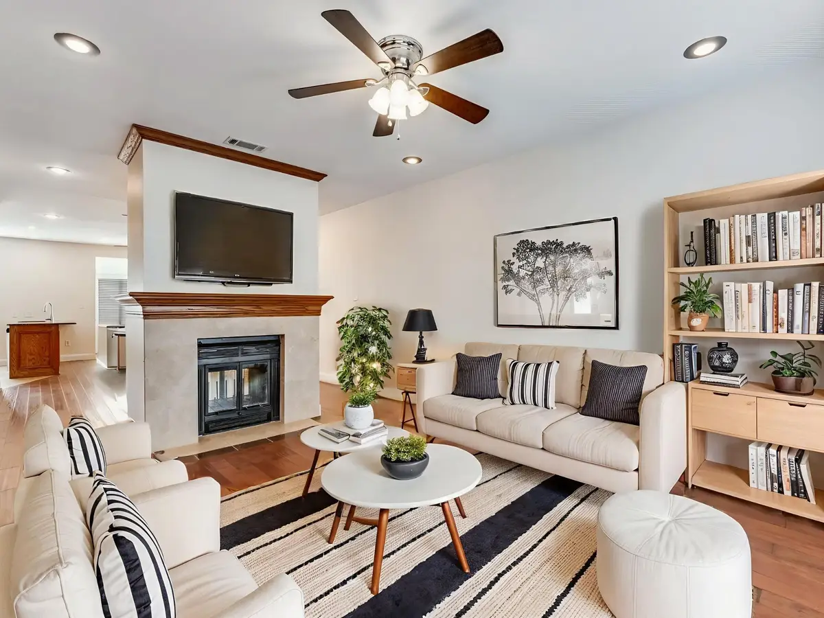 407 Josephine Street, Dallas, TX 75246 - #1