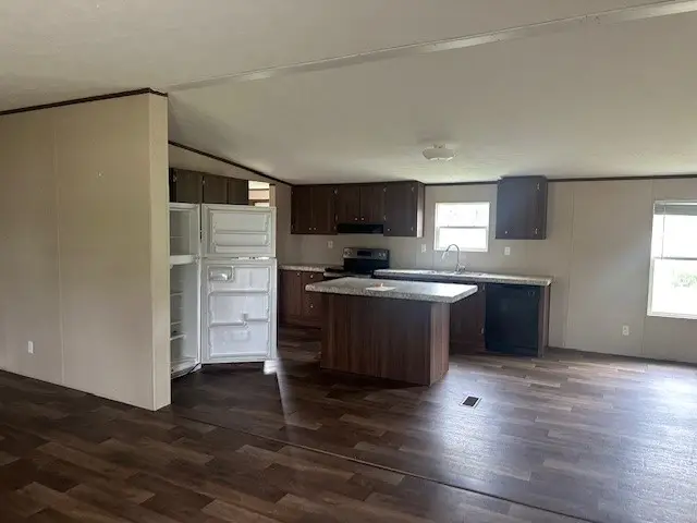 4815 Cimmaron Trail, Weatherford, TX 76087 - #2