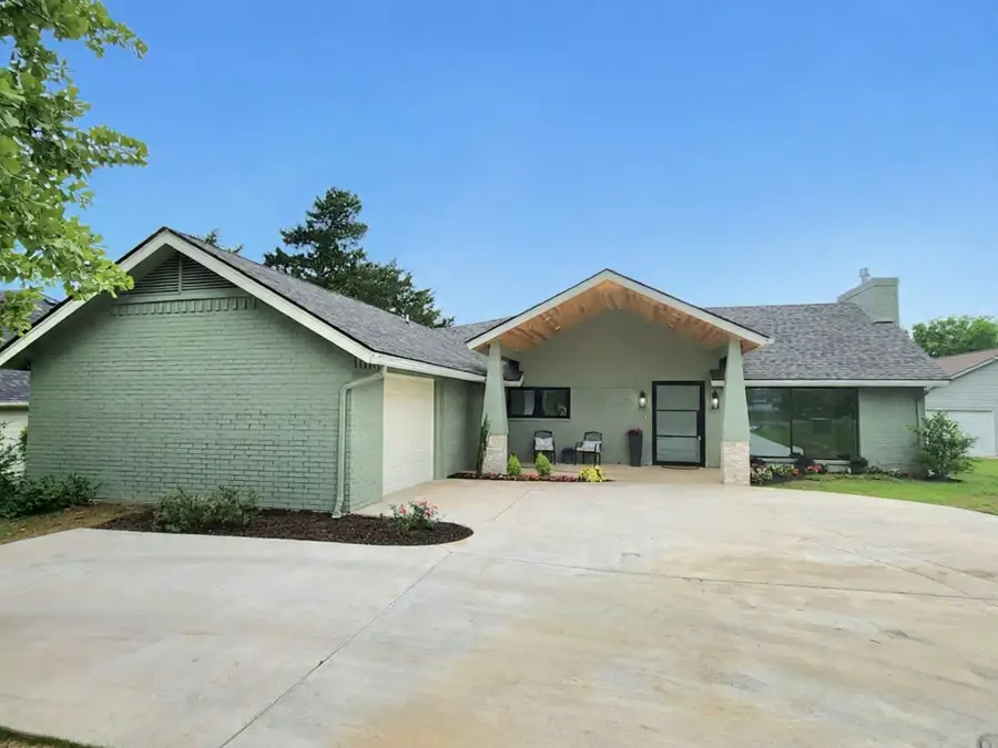 124 Sequoya Drive E, Lake Kiowa, TX 76240 - #3