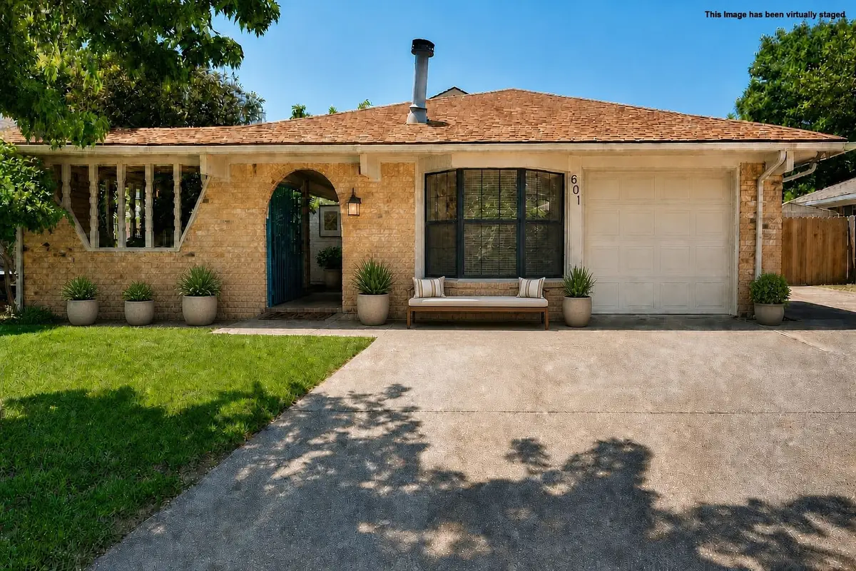601 Parker Drive, Euless, TX 76039 - #1