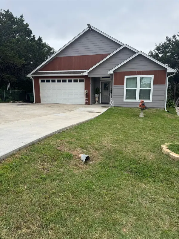 1014 Scenic Drive, Granbury, TX 76048