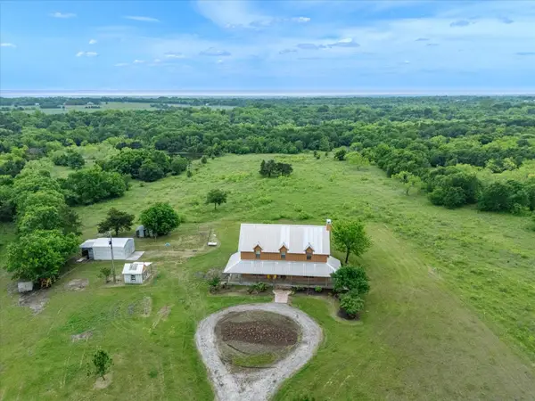 750 Lyons Road, Ennis, TX 75119