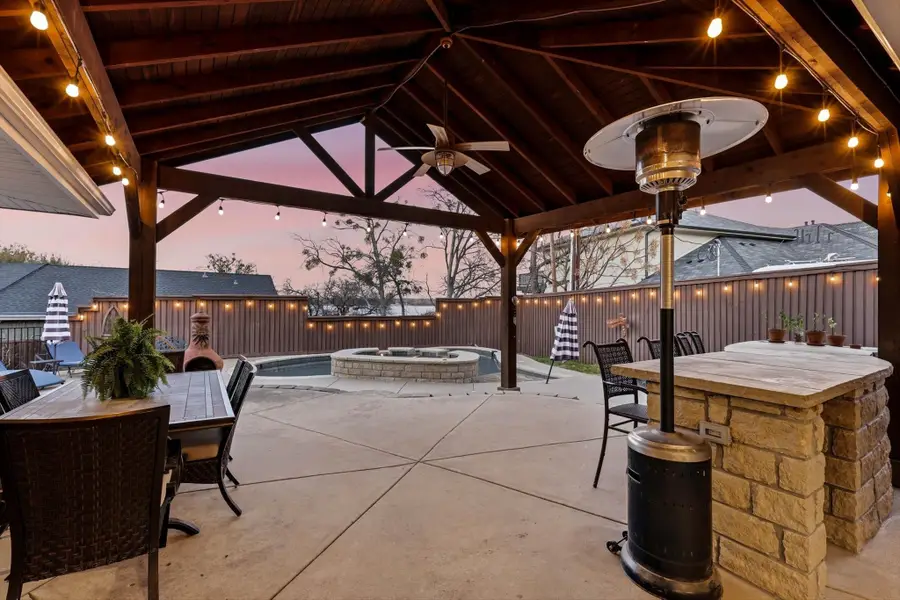 6 Horseshoe Drive, Highland Village, TX 75077 - #2