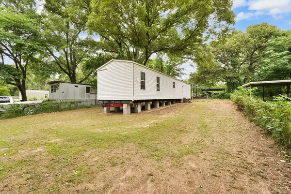 117 Crestwood Drive, Mabank, TX 75156