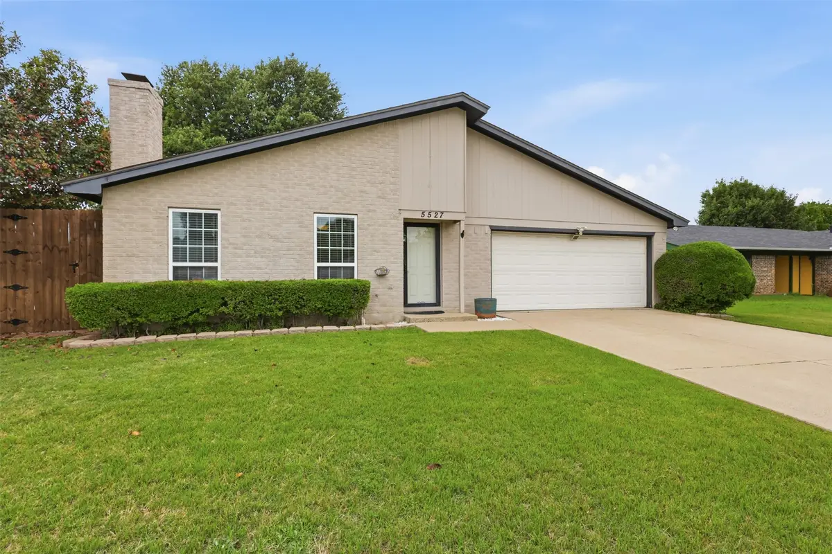 5527 Meadow Oak Street, North Richland Hills, TX 76180 - #1
