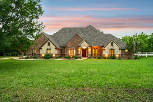 14201 Meadow Grove Drive, Haslet, TX 76052