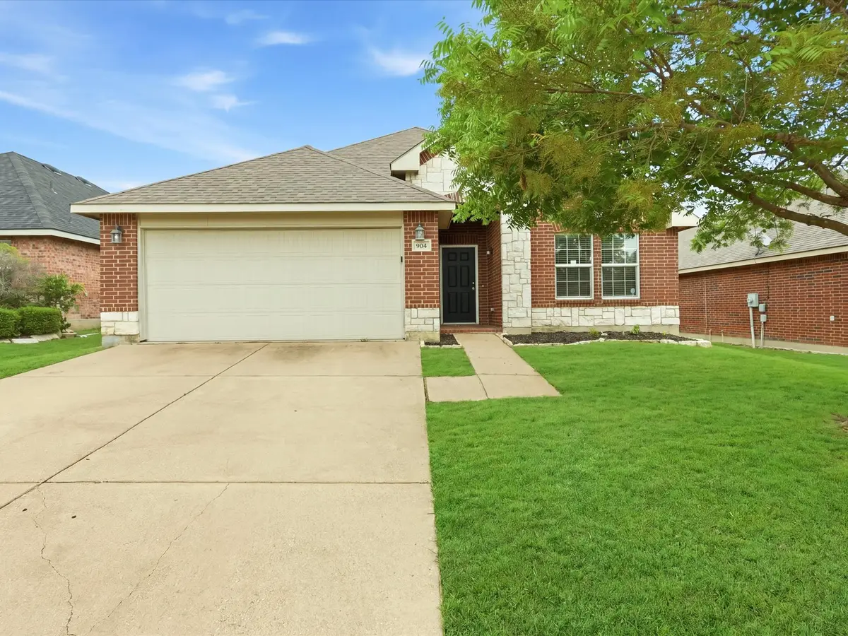 904 Grant Street, Burleson, TX 76028 - #1