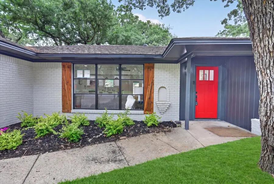 410 Nottingham Drive, Irving, TX 75061 - #2