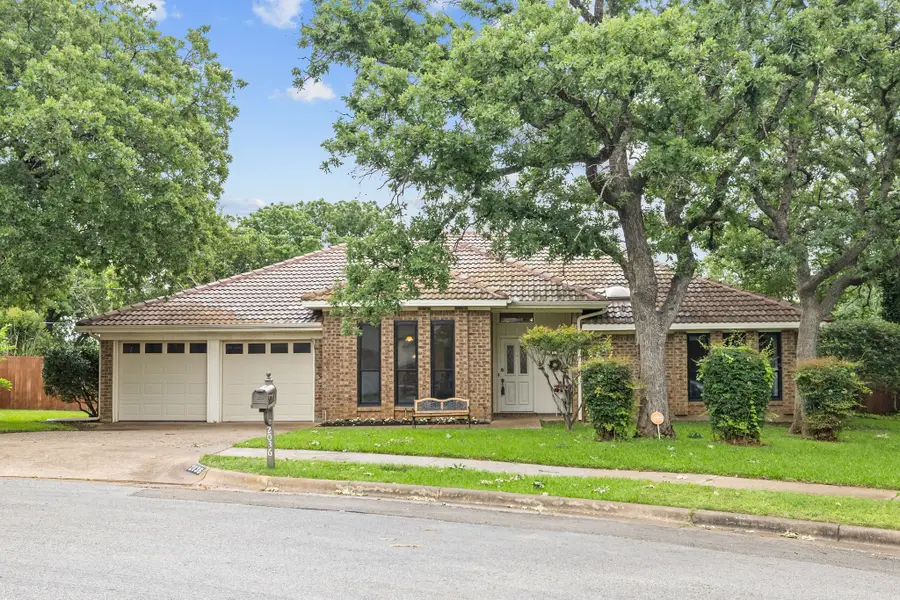 2036 Parkridge Court, Hurst, TX 76054 - #2