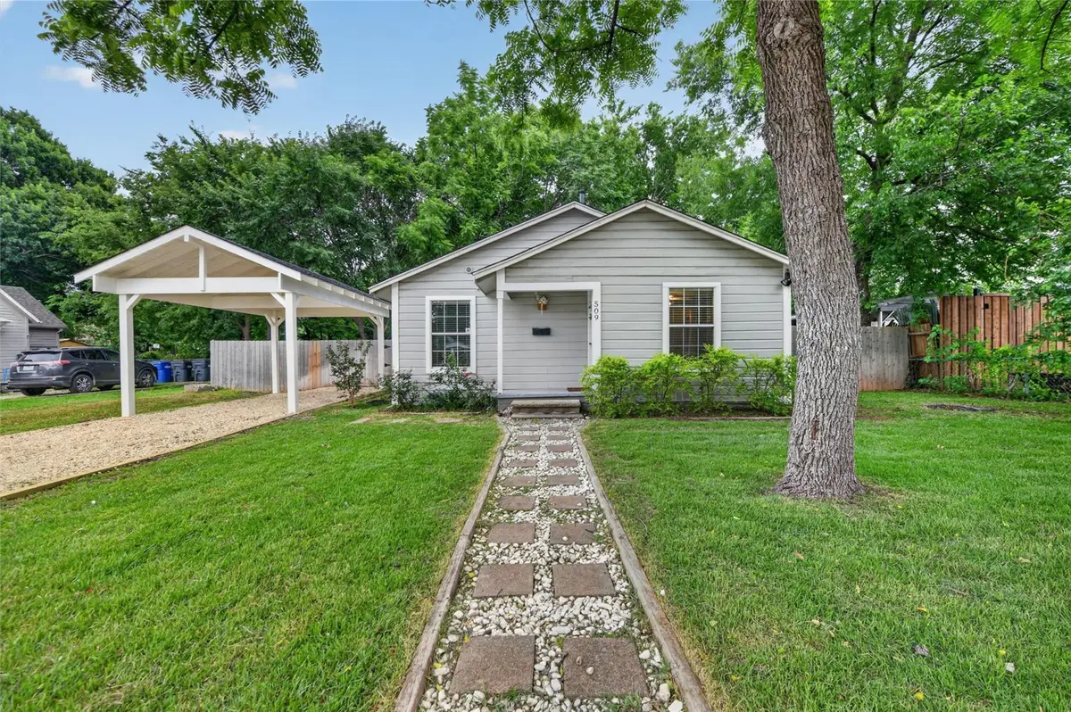 509 W Erwin Avenue, McKinney, TX 75069 - #1