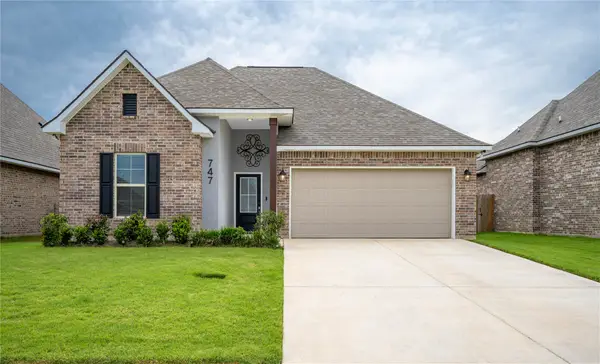 747 Crozier Drive, Bossier City, LA 71111