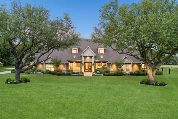 51 Stage Coach Road, Fort Worth, TX 76244
