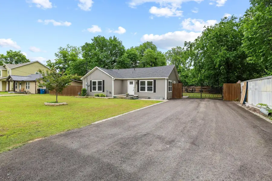 1020 W Ford Street, Denison, TX 75020 - #3