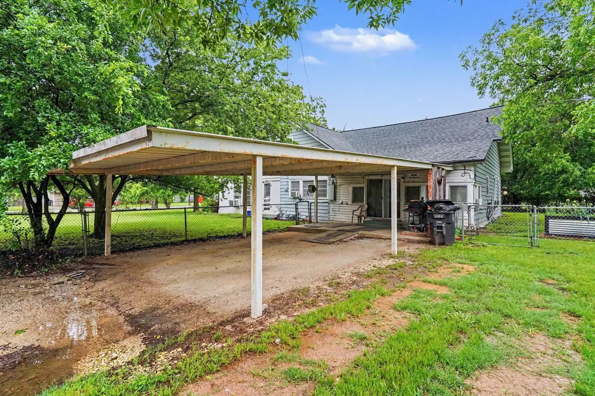 506 Woodard Avenue, Cleburne, TX 76033 - #1
