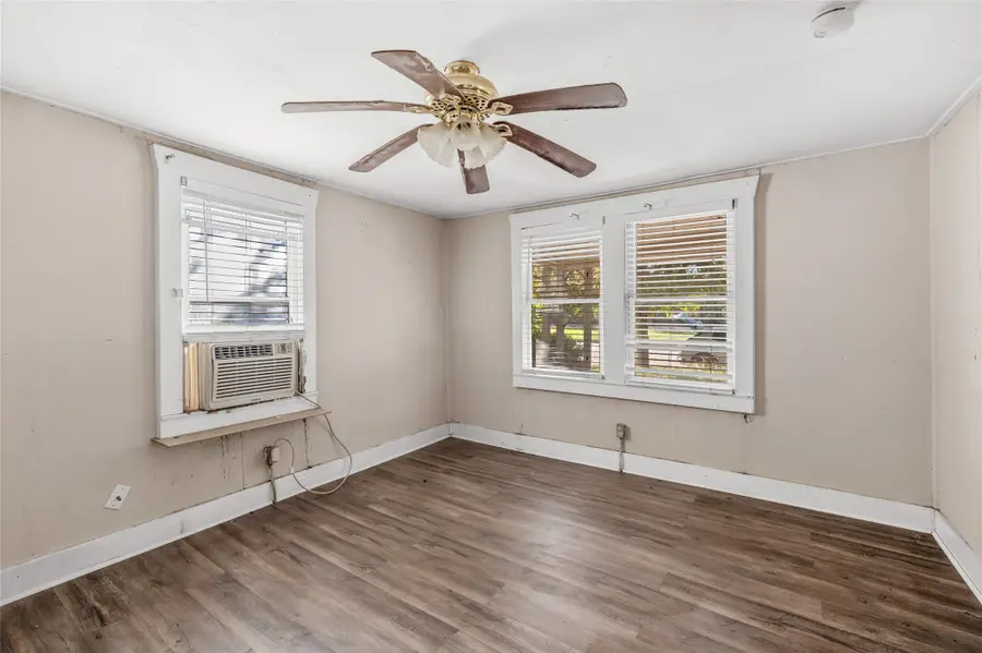 1109 W Crawford Street, Denison, TX 75020 - #3