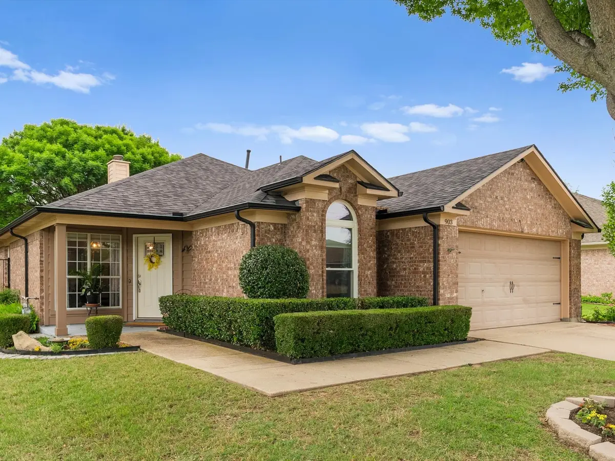 903 Santa Fe Drive, Saginaw, TX 76131 - #1