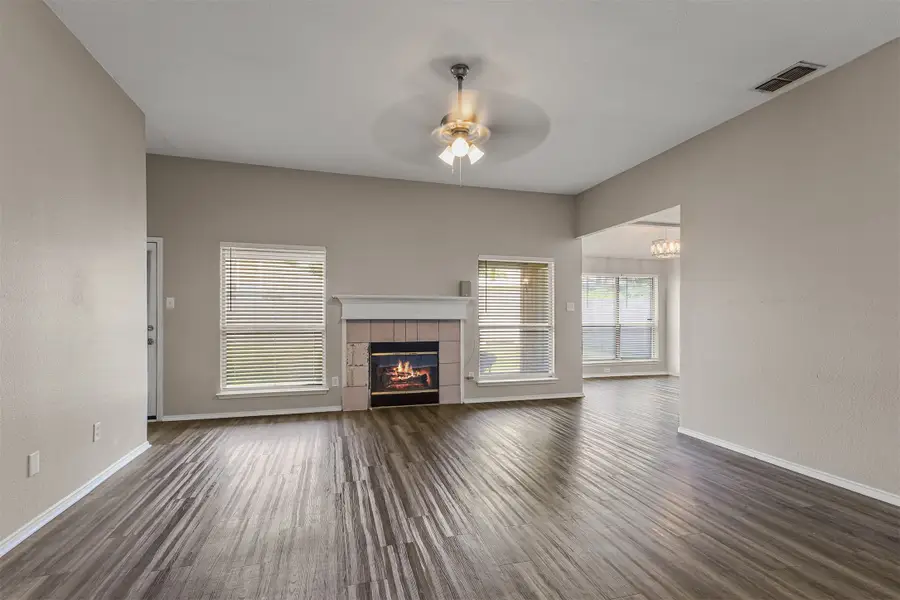 1012 High Crest Drive, Azle, TX 76020 - #2