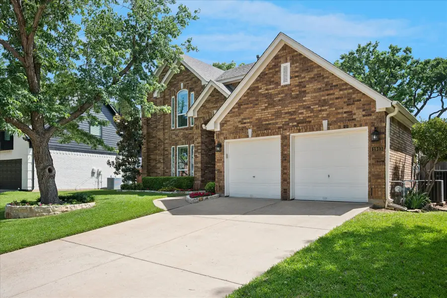 1913 Hartford Road, Grapevine, TX 76051 - #2