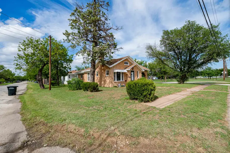 1442 Lowden Street, Abilene, TX 79601 - #3