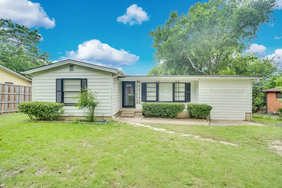 207 N Lyndalyn Avenue, Desoto, TX 75115 - #2