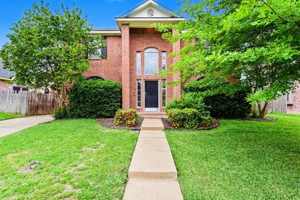 1621 Churchill Lane, Mansfield, TX 76063