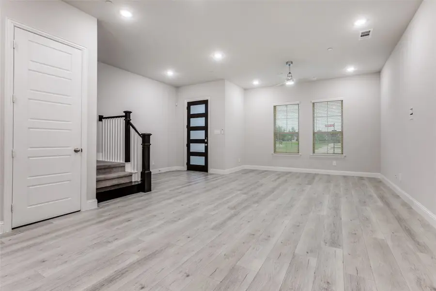 1888 Strand Street, Farmers Branch, TX 75234 - #2