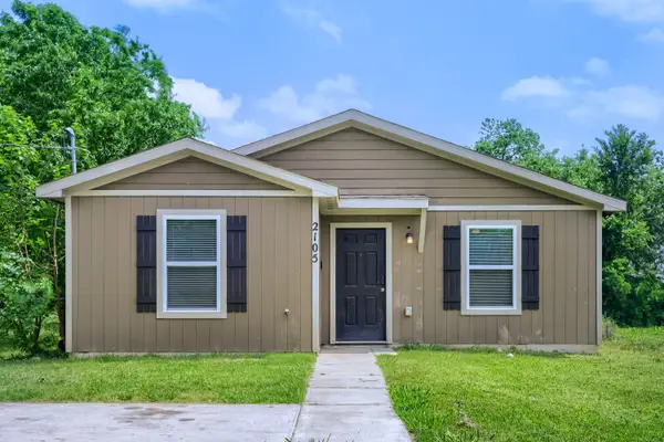 2105 Langford Street, Greenville, TX 75401