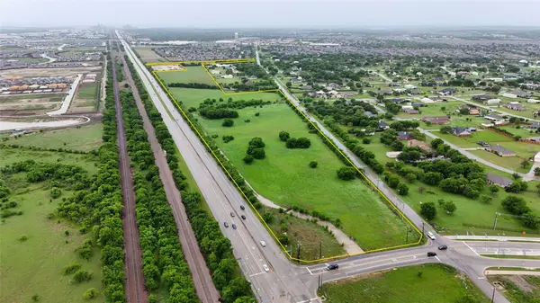 9801 Saginaw Boulevard, Fort Worth, TX 76179