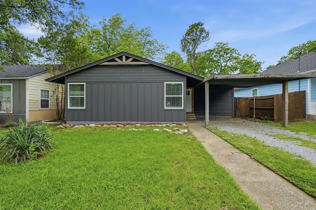 204 N Holly Avenue, Sherman, TX 75092 - #1