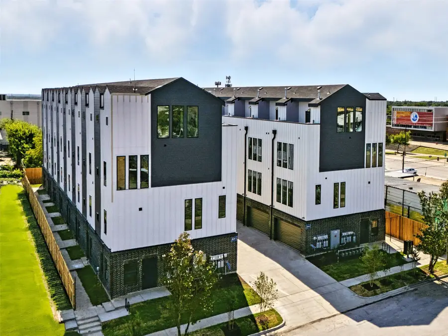 312 N Lancaster Avenue #101, Dallas, TX 75203 - #3
