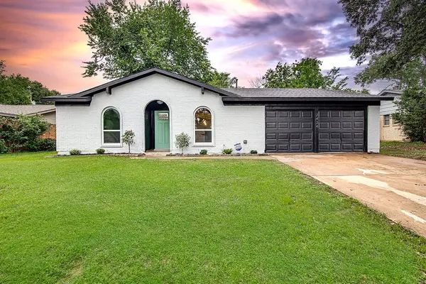 7424 Van Natta Lane, Fort Worth, TX 76112