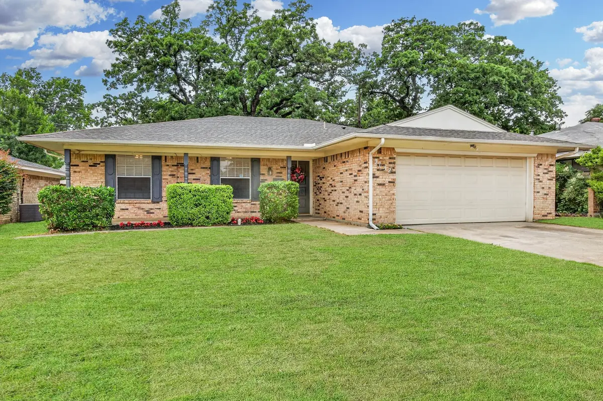 2132 Sandy Lane, Irving, TX 75060 - #1