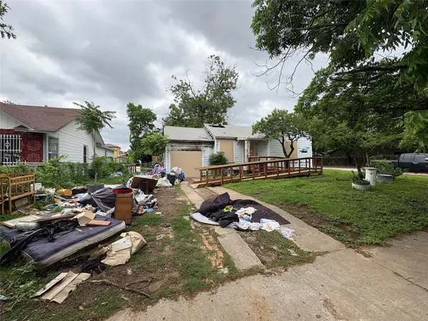 3250 Grover Avenue, Fort Worth, TX 76106