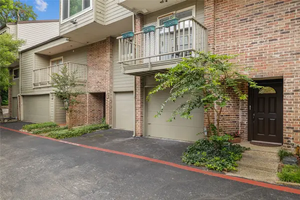 6808 Eastridge Drive #C4, Dallas, TX 75231