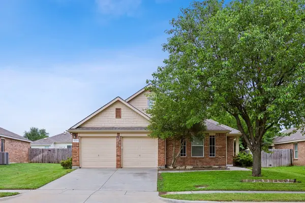 1253 Mountain Peak Drive, Fort Worth, TX 76052