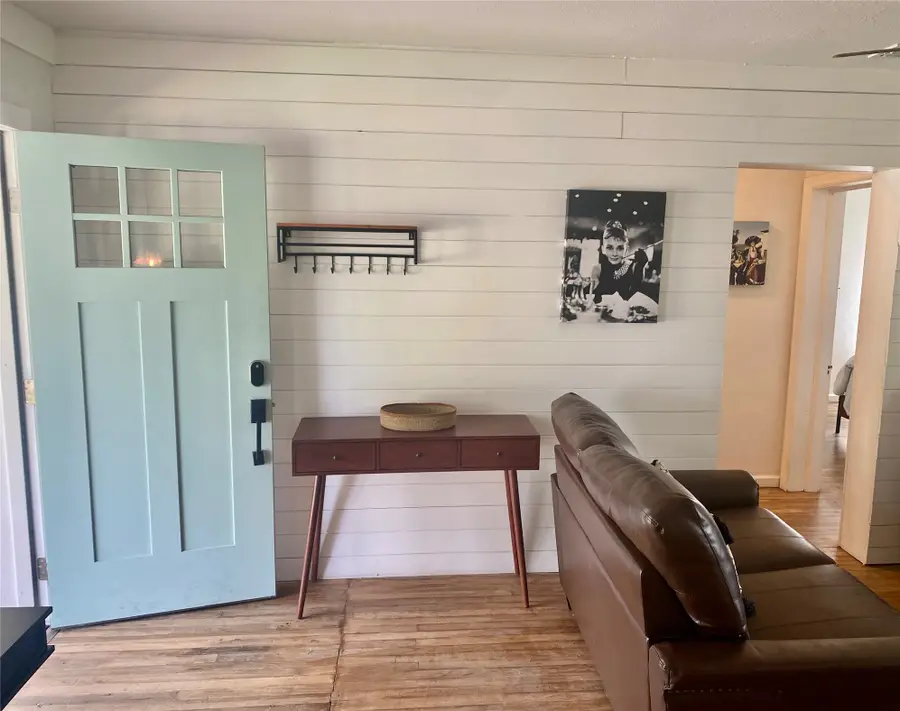 304 Hollywood Street, Coleman, TX 76834 - #2