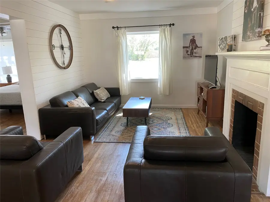 304 Hollywood Street, Coleman, TX 76834 - #3