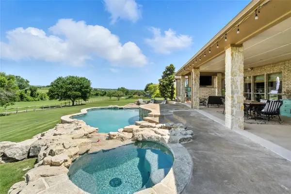 141 Pinnacle Peak Lane, Weatherford, TX 76087