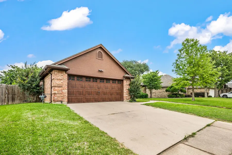 2605 Briargrove Drive, Hurst, TX 76054 - #2