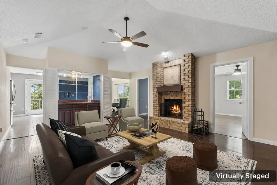 801 Country Club Place, Grand Prairie, TX 75052 - #3