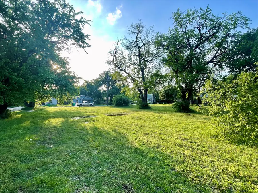 314 N Morris Street, Gainesville, TX 76240 - #3
