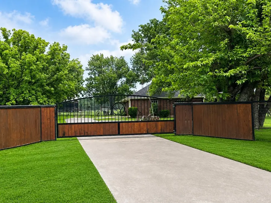 219 Friends Road, Denison, TX 75021 - #3