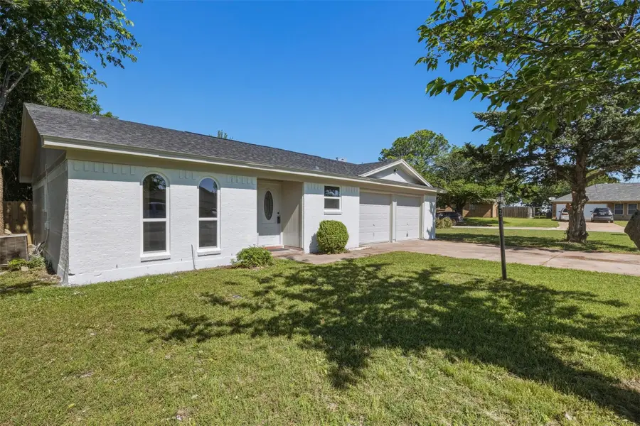 6900 Windy Hill Road, Forest Hill, TX 76140 - #3
