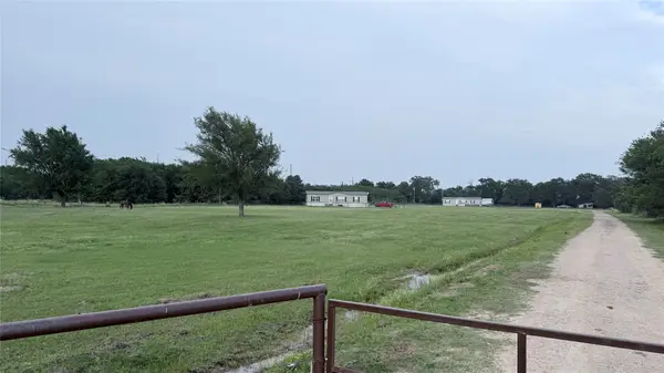190 Railroad Drive, Mabank, TX 75156
