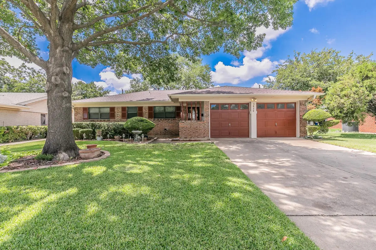 5828 Westcrest Drive W, Edgecliff Village, TX 76134 - #1